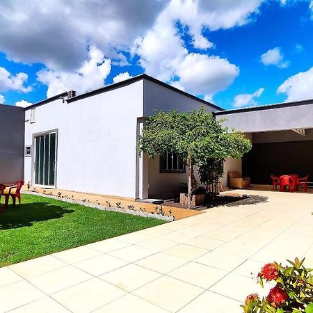 Villa Linda Casa Bairro Tranquilo Prox Cataratas à Foz do Iguaçu Extérieur photo